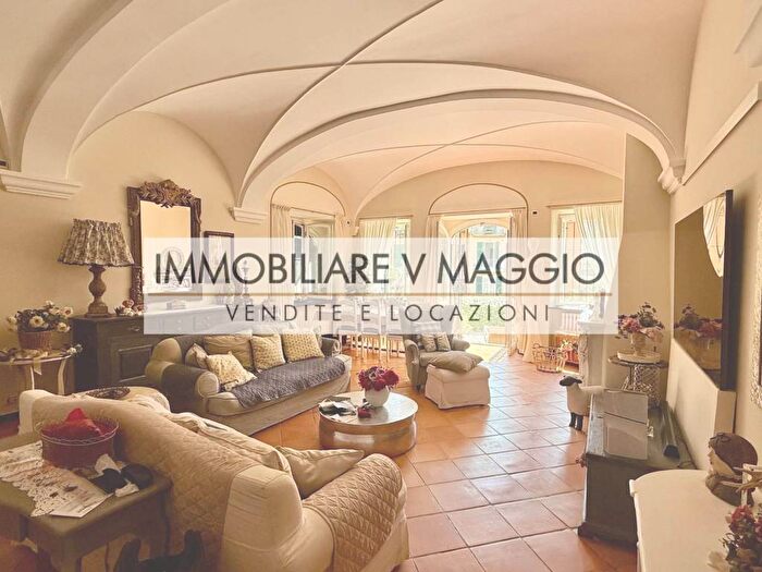 Casa con 6 locali in vendita in Via Priaruggia, Quarto, Genova
