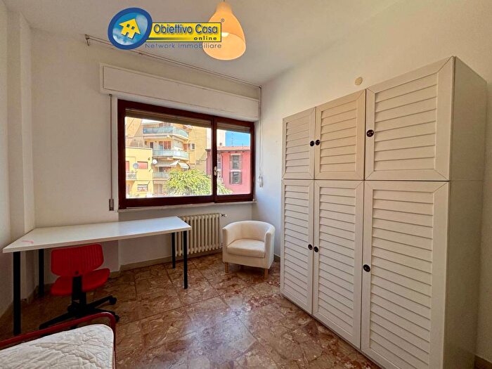 Appartamento con 5 locali in affitto in Via Malaspina, Centro, Teramo