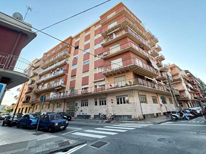 Appartamento con 6 locali in vendita in Via San Giovanni, Milazzo