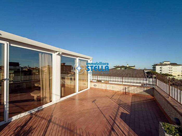 Appartamento trilocale in affitto in Via Torcello, Lido Est, Jesolo