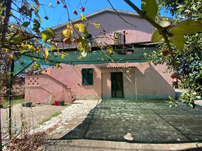 Casa con 5 locali in vendita in Manciano