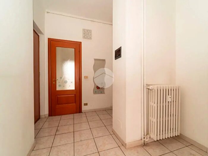 Appartamento trilocale in vendita in Via Breglio, Torino