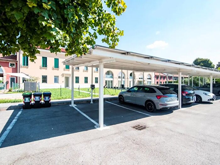 Appartamento trilocale in vendita in Via San Marco, Cervarese Santa Croce