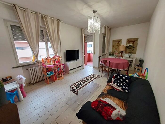 Appartamento con 5 locali in vendita in Via Manrico Fiorentini Pontedera, Pontedera