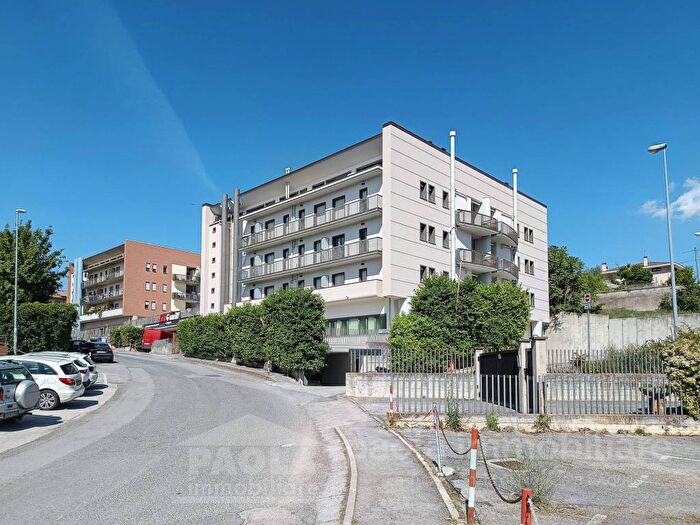 Appartamento trilocale in affitto in Via Abruzzo, Torretta Torrione, LAquila
