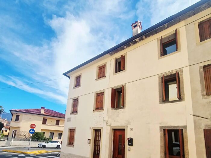Casa con 6 locali in vendita in Vittorio Veneto