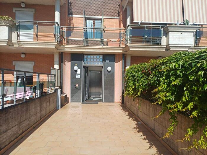 Appartamento trilocale in vendita in Via dei Ciclamini, Centro, Termoli