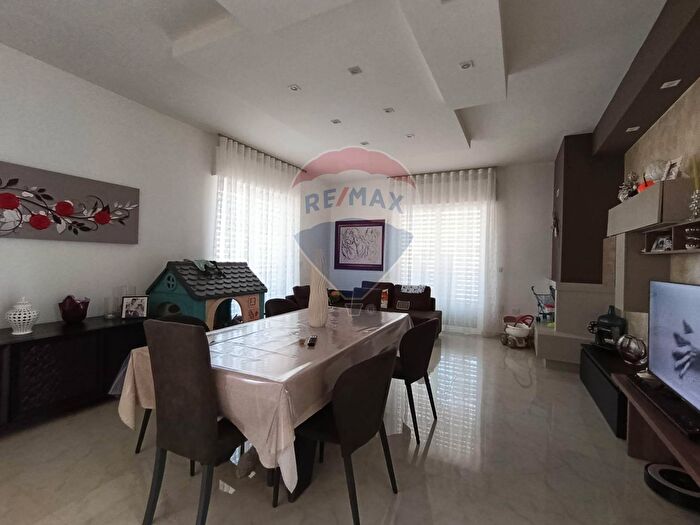 Casa quadrilocale in vendita in Via Francesco Petrarca, San Pancrazio Salentino