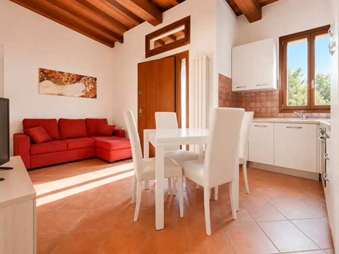 Appartamento trilocale in vendita in Cascina