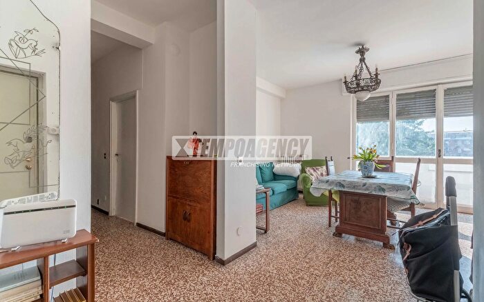 Appartamento quadrilocale in vendita in Via San Paolino, Milano