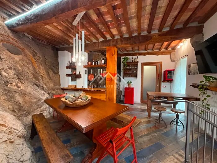 Appartamento monolocale in vendita in Castelnuovo di Val di Cecina