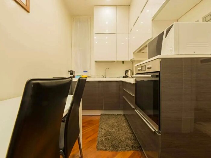 Appartamento in affitto in Via Fieschi, Genova