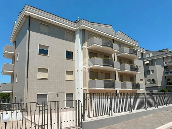 Appartamento quadrilocale in vendita in Via Luigi Cardone, Vasto
