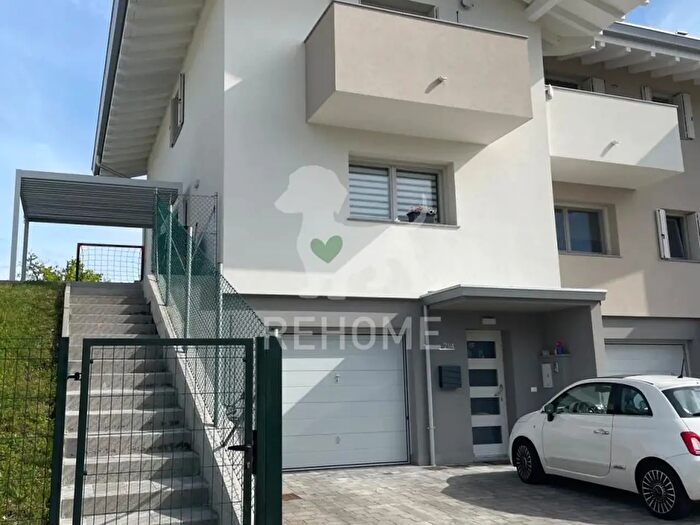 Casa quadrilocale in vendita in Buttrio