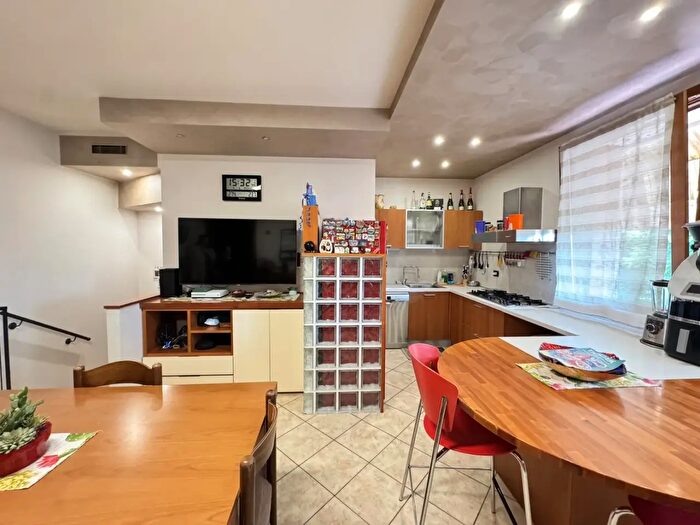 Appartamento quadrilocale in vendita in Via Matteotti, Noventa Vicentina