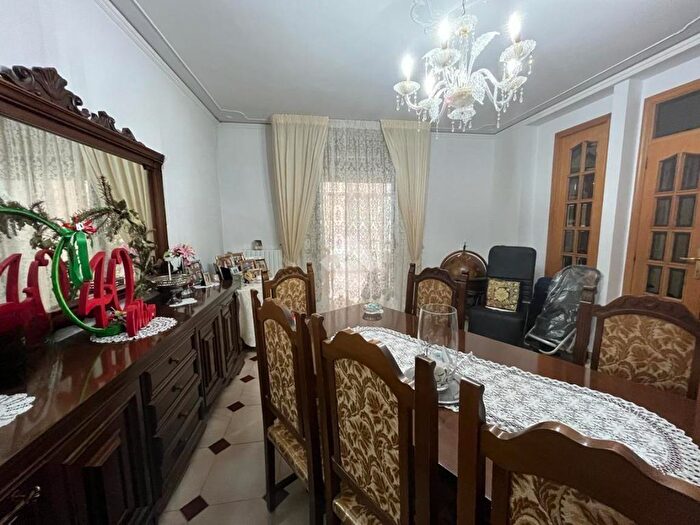 Appartamento con 5 locali in vendita in Via Superga, Trani