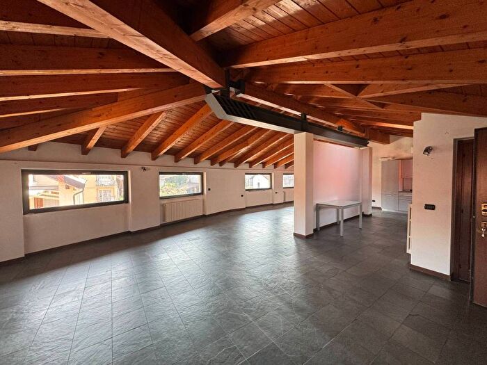 Appartamento bilocale in affitto in Via Quarto dei Mille, Umberto I Garibaldi, Seregno