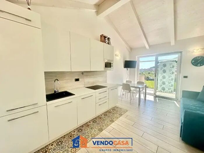 Appartamento bilocale in vendita in Via per Pineland, Borghetto Santo Spirito