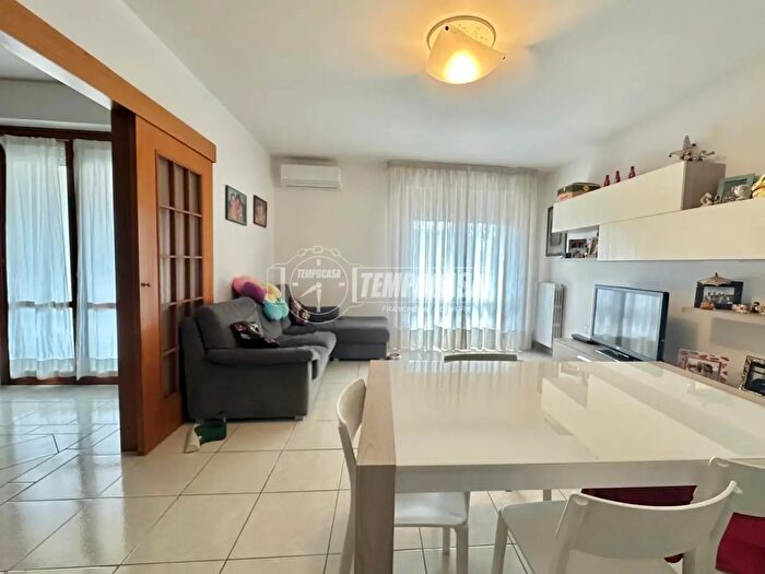 Appartamento con 5 locali in vendita in Montesilvano