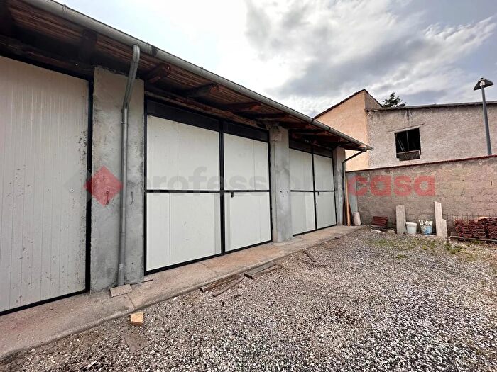 Appartamento quadrilocale in vendita in Via Bottego, Avezzano