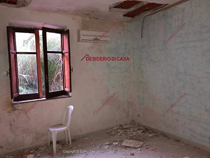 Casa quadrilocale in vendita in Termini Imerese