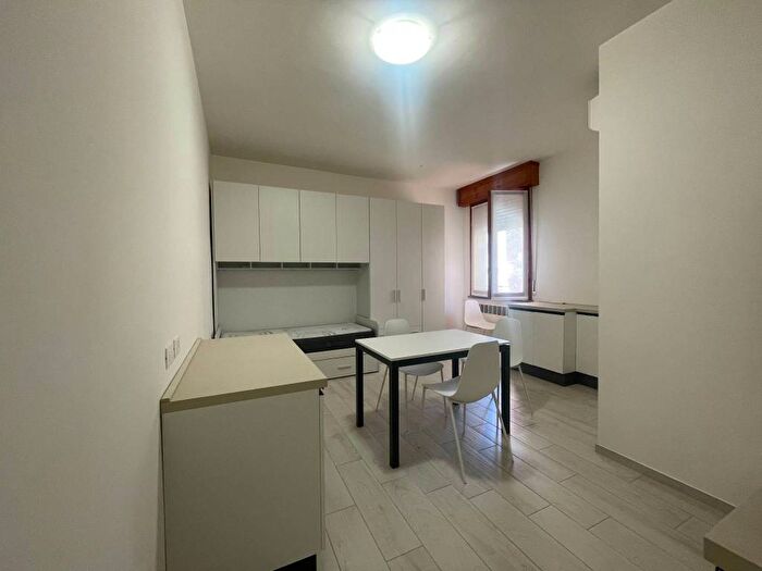 Appartamento monolocale in affitto in Via Quattro Giornate di Napoli, Ospedale Villaggio Manenti, Reggio Emilia