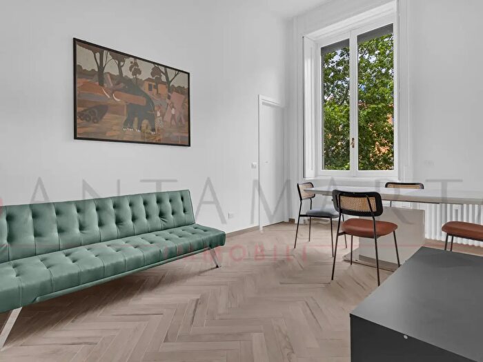 Appartamento trilocale in vendita in Viale Toscana, Milano