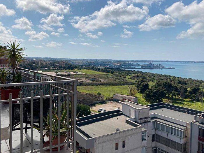 Appartamento con 6 locali in affitto in VIA LUCANIA, Italia Montegranaro, Taranto