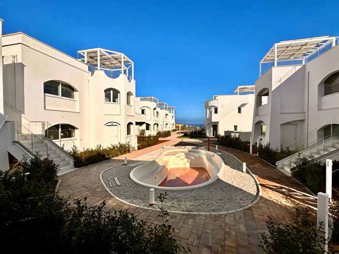 Appartamento con 5 locali in vendita in Via Litoranea Complesso Costa Conero, Numana