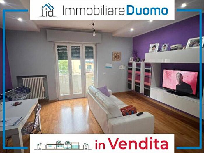 Appartamento trilocale in vendita in Via Luigi Settembrini, Benevento