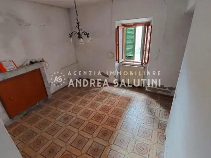 Casa bilocale in vendita in Via Andrea Bernardini, Buti