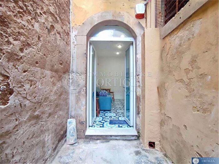 Appartamento bilocale in affitto in Via Gaetano Zummo No Number, Ortigia, Siracusa