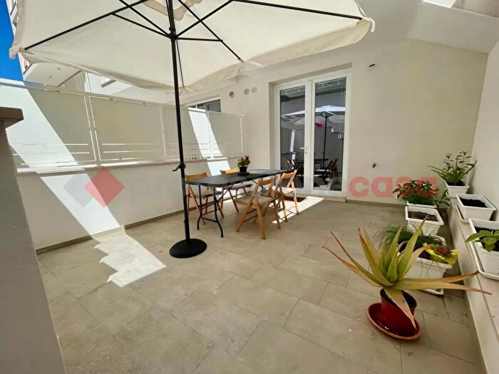 Appartamento bilocale in affitto in Via Idrusa, Otranto