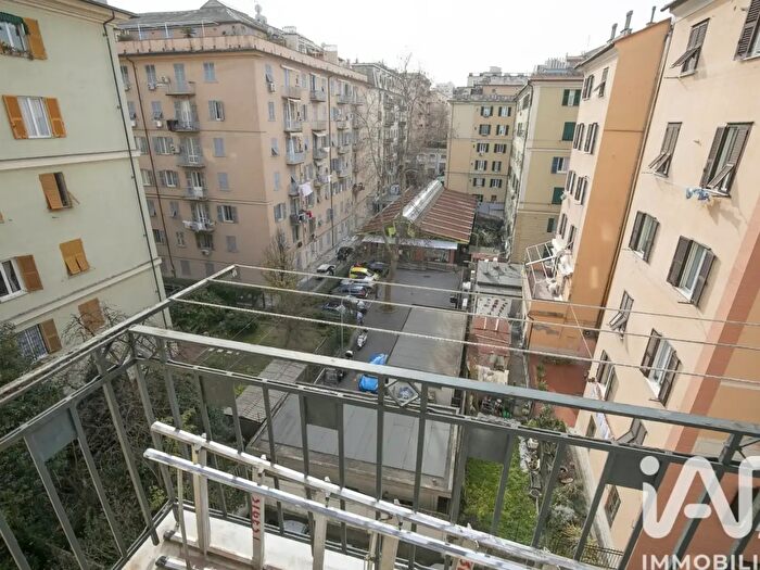 Appartamento con 6 locali in affitto in Passaggio Lorenzo Pareto, Genova