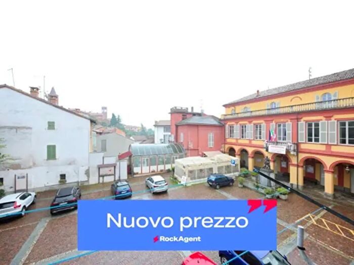 Appartamento bilocale in vendita in Piazza Marconi, Mombaruzzo