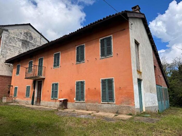 Casa quadrilocale in vendita in Via San Carlo, Rocca DArazzo