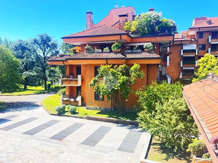 Appartamento quadrilocale in vendita in Via G Matteotti, Peschiera Borromeo