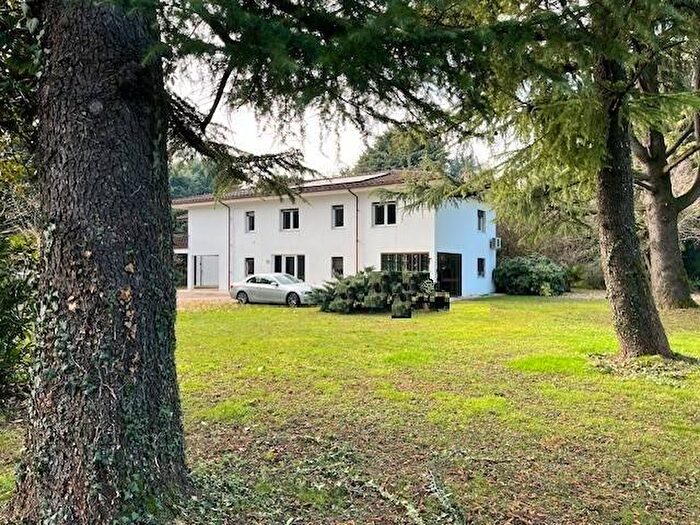 Casa con 6 locali in affitto in via Palladio, Centro, Montecchio Precalcino