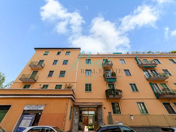 Appartamento trilocale in vendita in Via Alberto Nota, Milano