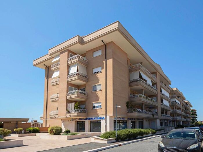 Casa trilocale in affitto in Mezzocammino, Roma