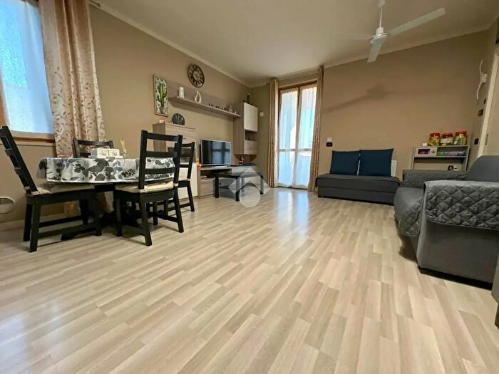 Appartamento trilocale in vendita in Via XXV Aprile, Offlaga