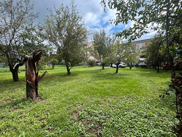 Casa in vendita in Via Varese, Mozzate