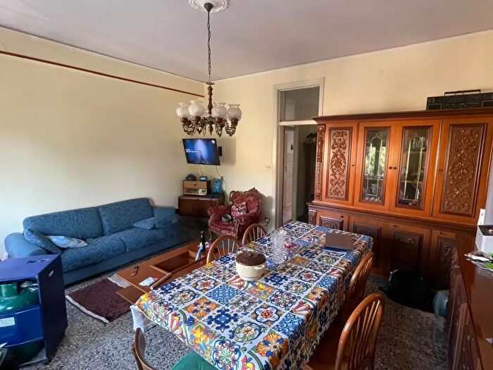 Appartamento trilocale in vendita in Via Cassino, Reggio Calabria