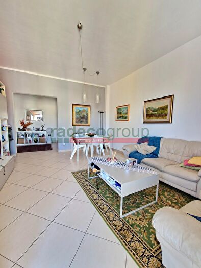 Appartamento con 5 locali in vendita in Piazza Giacomo Matteotti, Livorno