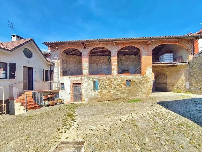 Appartamento con 6 locali in vendita in Murazzano
