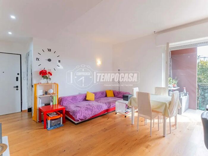 Appartamento bilocale in vendita in Via Stelvio, Novate Milanese