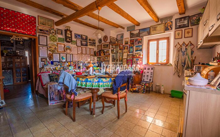 Appartamento quadrilocale in vendita in Piazza Giordano Bruno, Senigallia