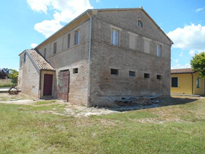 Casa quadrilocale in vendita in Via San Martino, Monsano