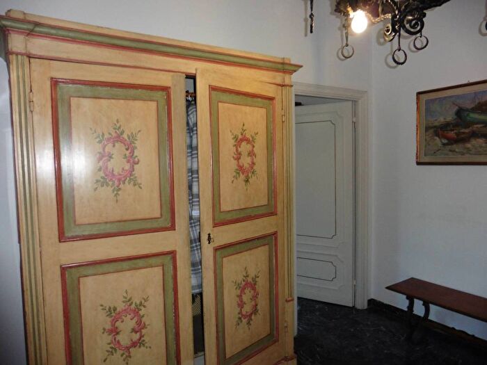 Appartamento con 6 locali in affitto in Via Gropallo, Manin, Genova