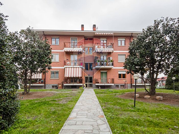 Appartamento quadrilocale in vendita in Via Cesare Pavese, Sangano